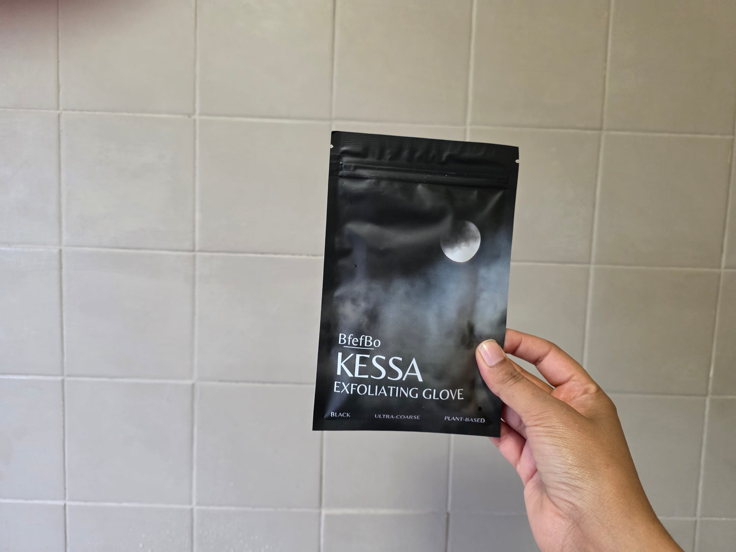 Kessa Exfoliating Glove - Black