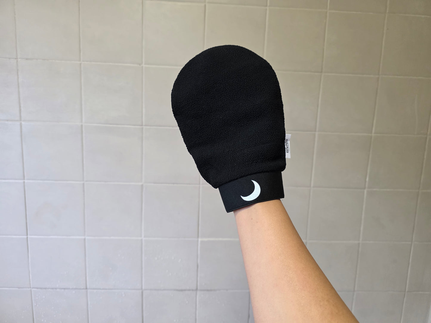 Kessa Exfoliating Glove - Black